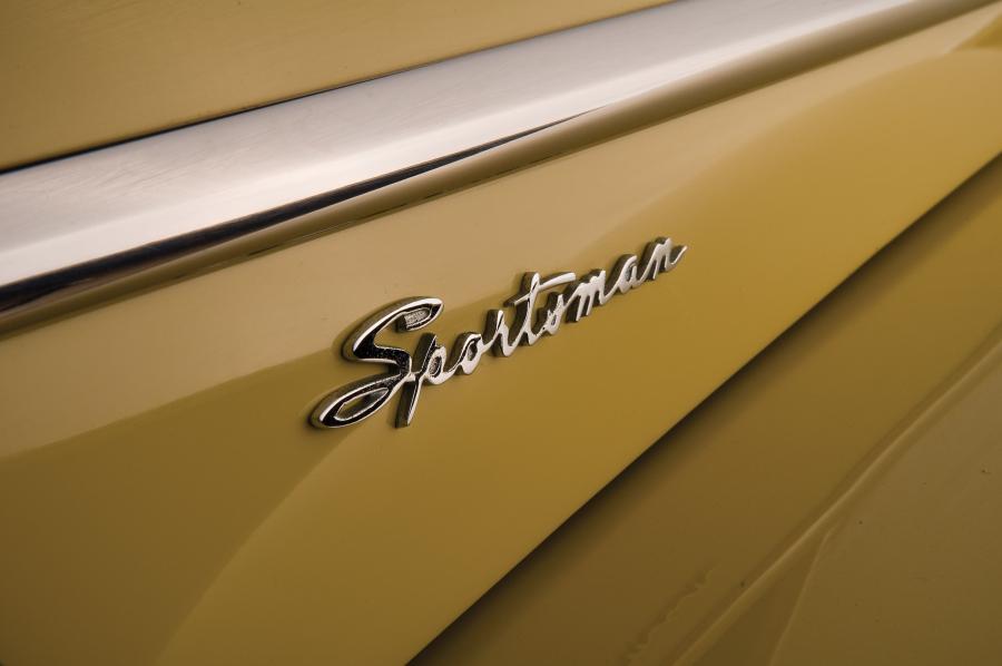  Ford Super DeLuxe Sportsman Convertible 1948 года  (фото 2 из 10)